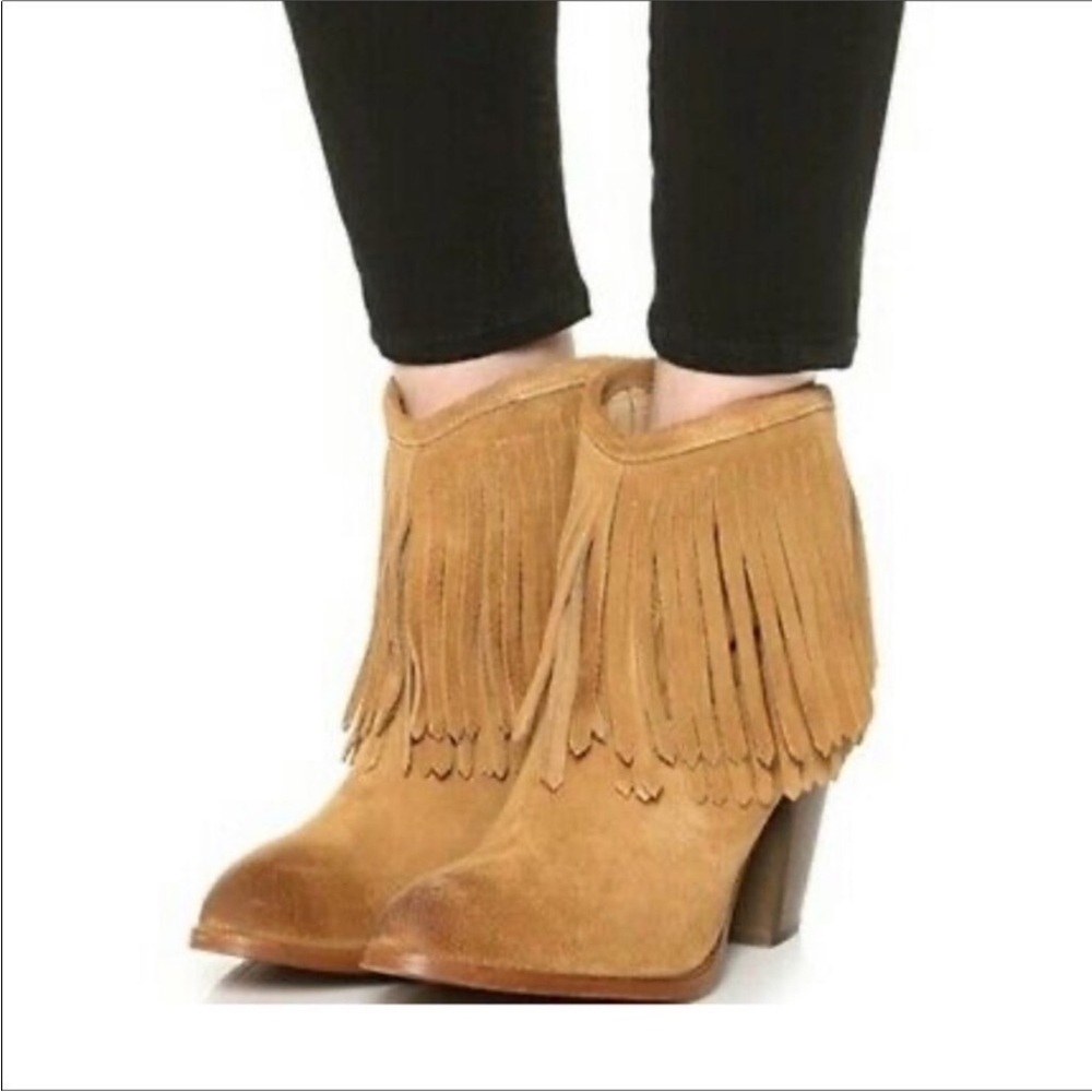 Frye Ilana Fringe Boot Size 7 1/2